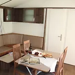 Al-bor בית חווה לאזיסה