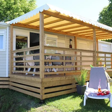 Al-bor مزرعة للإقامة لاتيزي