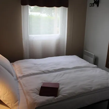 مزرعة للإقامة Al-bor