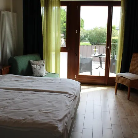 مزرعة للإقامة Al-bor